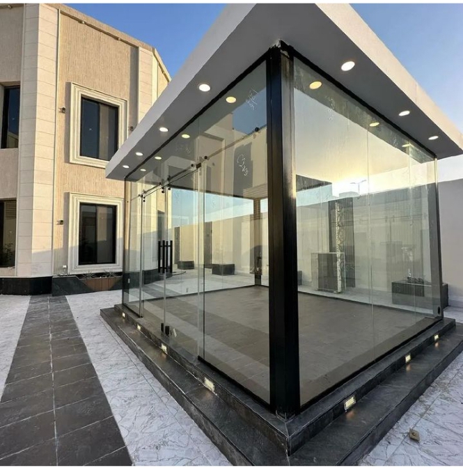  الغرف الزجاجية: تكلفة، تصميم، ومتى تستحق الاستثمار؟